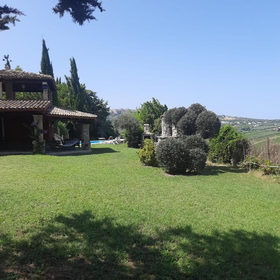 Casalustro Villa Citta Sant'Angelo Eksteriør bilde
