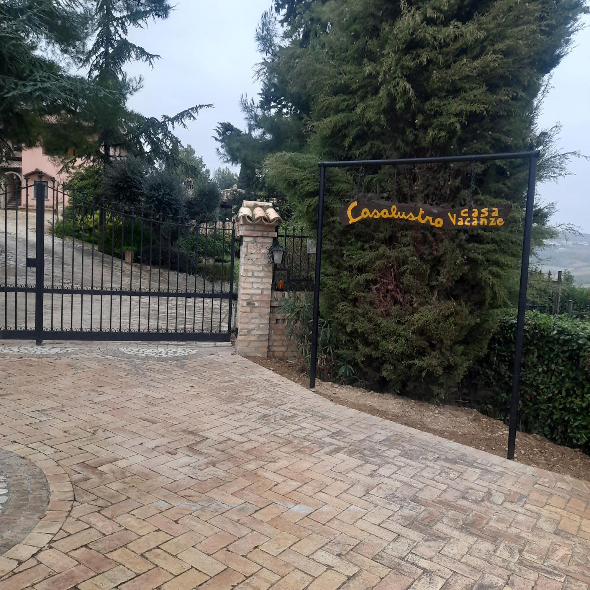 Casalustro Villa Citta Sant'Angelo Eksteriør bilde
