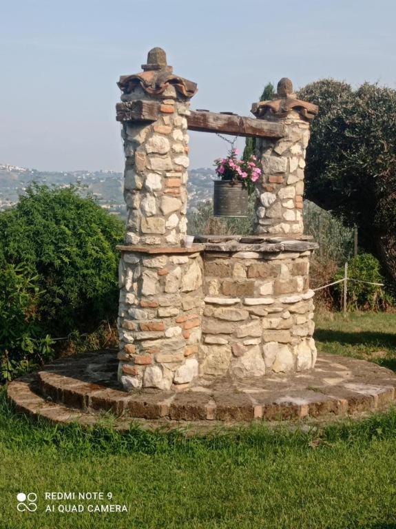 Casalustro Villa Citta Sant'Angelo Eksteriør bilde